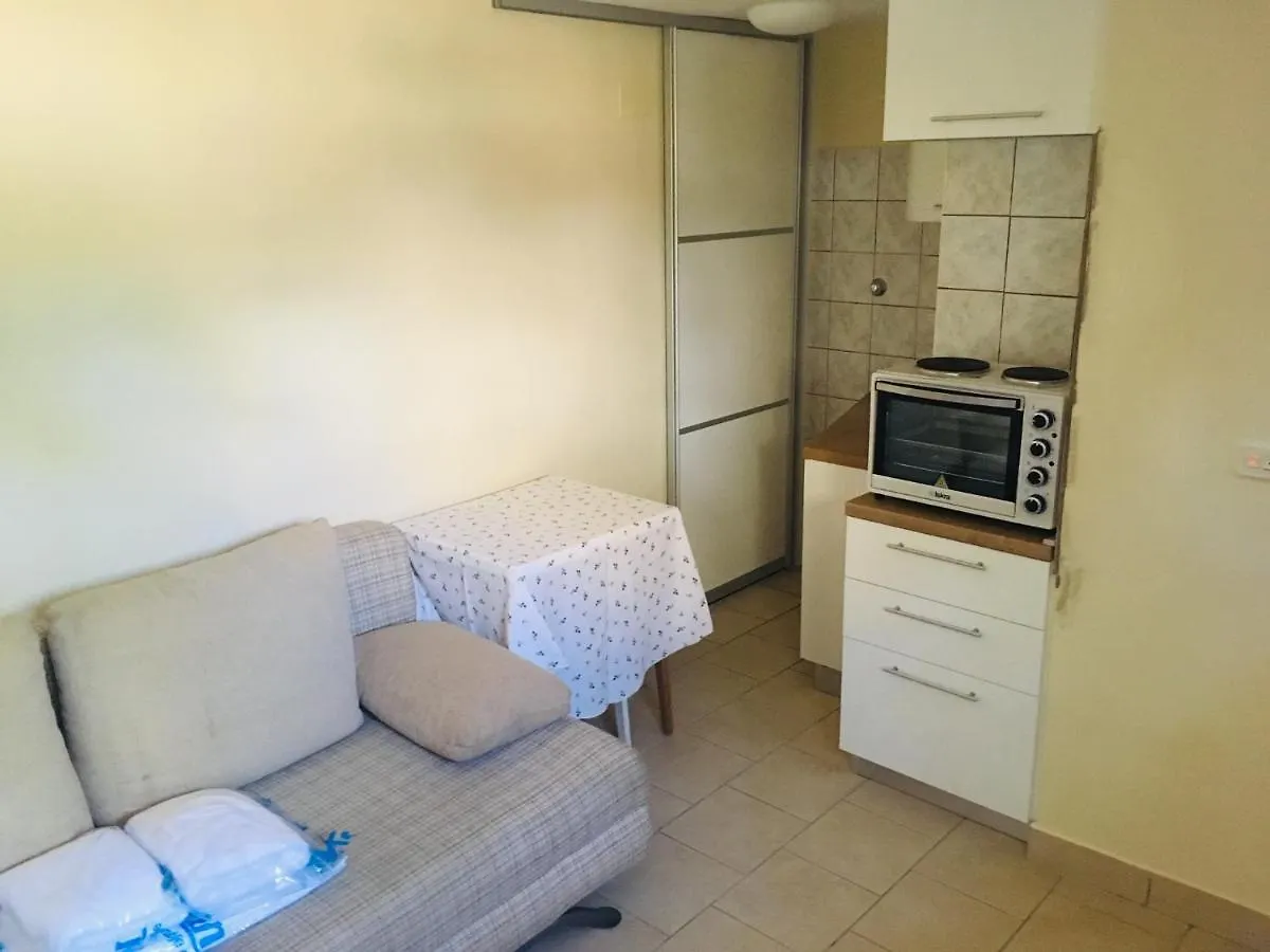 Studio Mladen Apartment Njivice Croatia