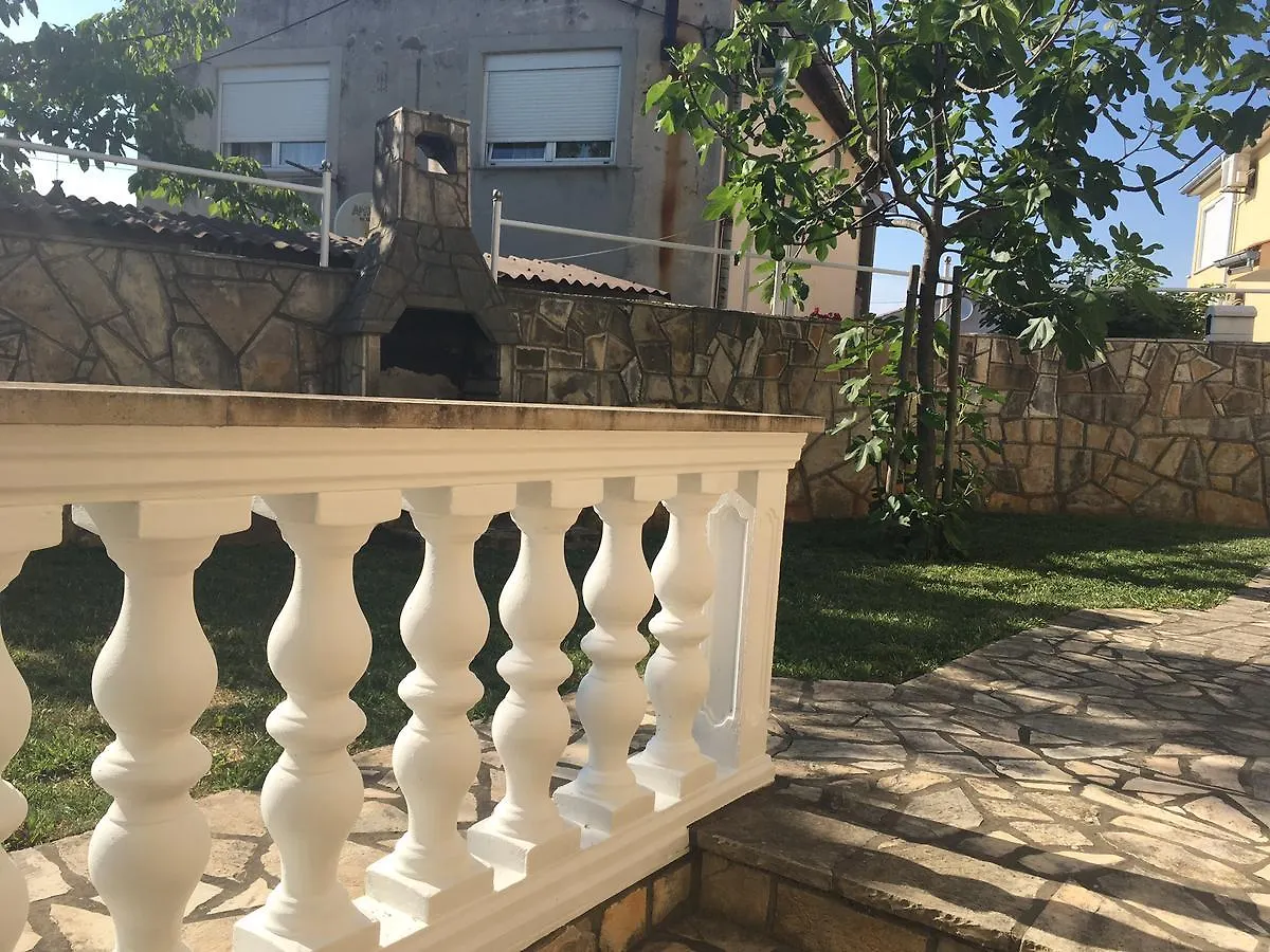 Studio Mladen Apartment Njivice Croatia